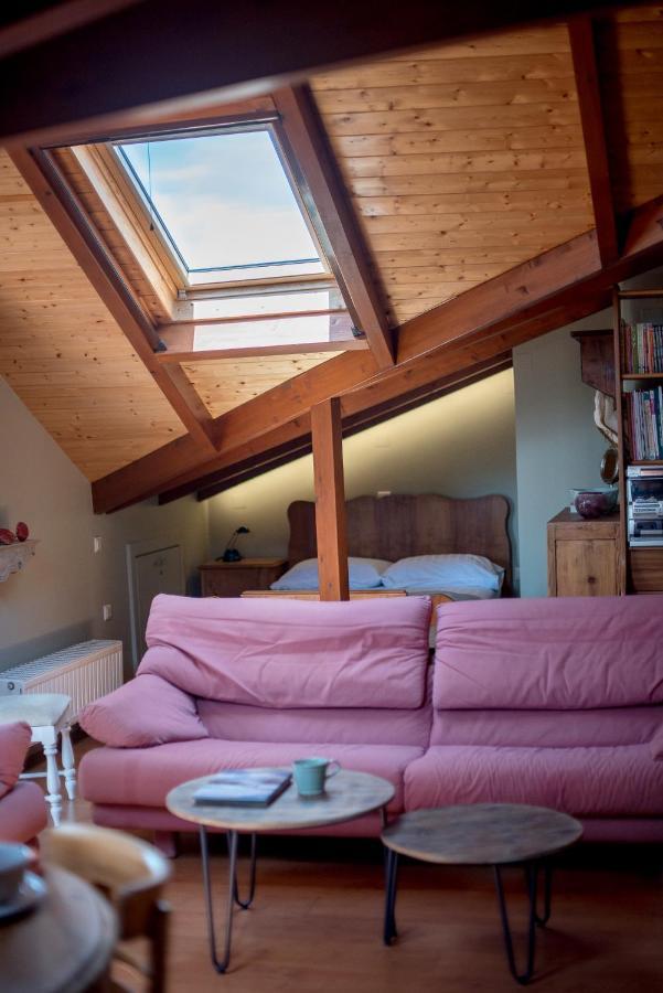 Country Style Attic In The Heart Of Preveza 아파트 외부 사진