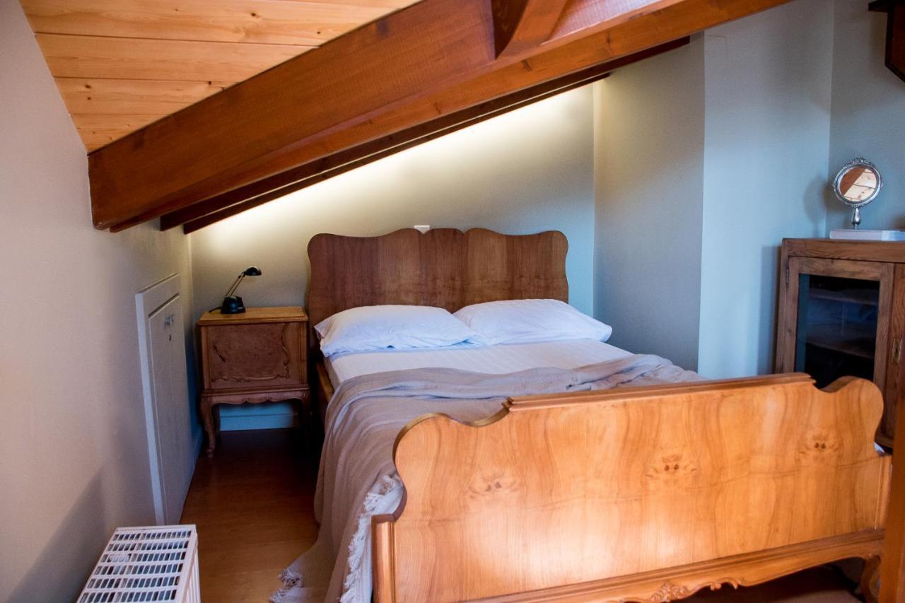 Country Style Attic In The Heart Of Preveza 아파트 외부 사진