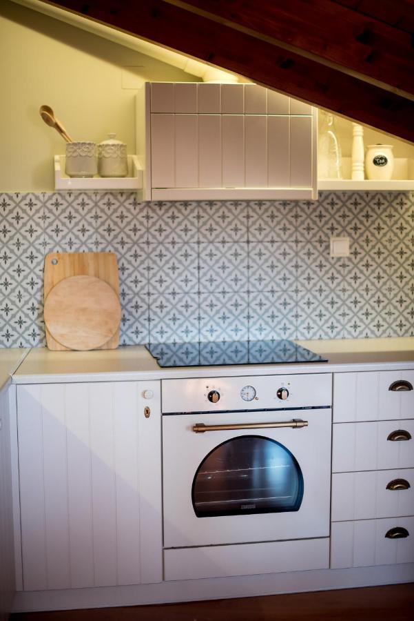 Country Style Attic In The Heart Of Preveza 아파트 외부 사진
