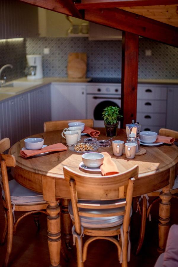 Country Style Attic In The Heart Of Preveza 아파트 외부 사진