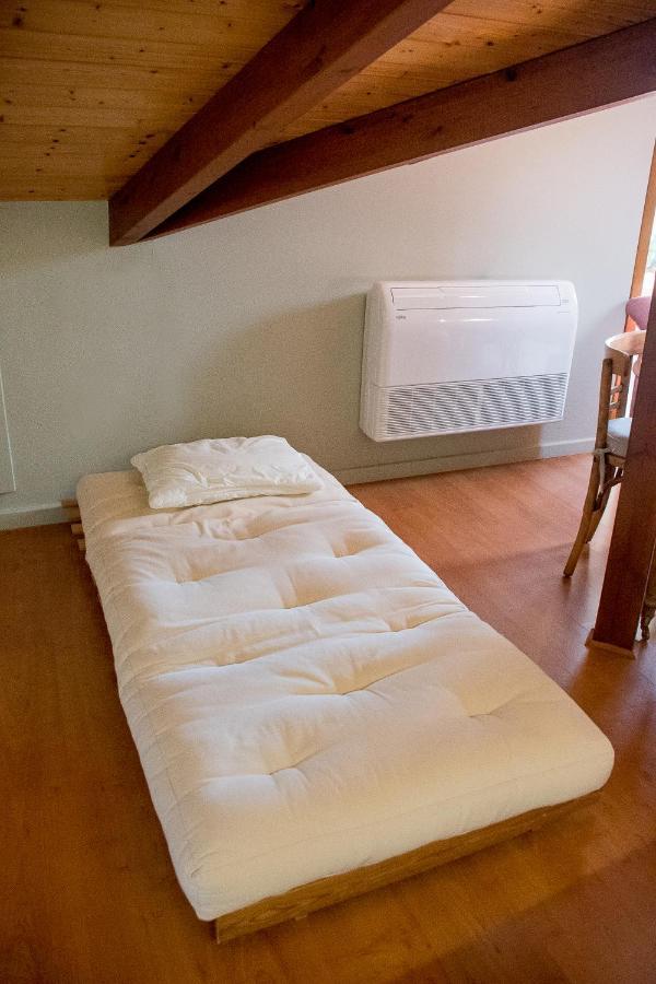 Country Style Attic In The Heart Of Preveza 아파트 외부 사진